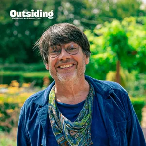 Alex James invites us round... and we get to inspect his asparagus!