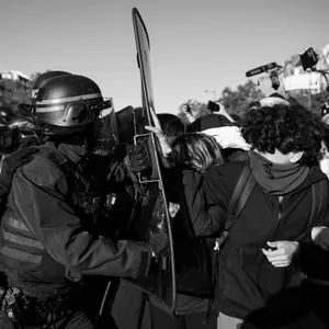 Warum Frankreich so hart auf die Schülerproteste reagiert