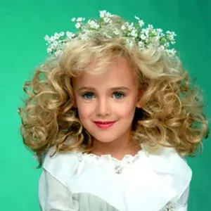 E15 | The Girl in the Basement - Jon Benet Ramsey