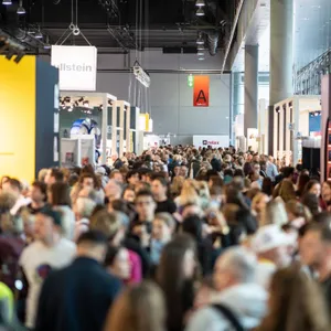 Frankfurter Buchmesse 2026: Wie sich die Branche trotz Krise neu erfindet