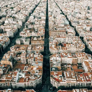 Lo que la verdad esconde | Manuel Delgado: "Las ciudades están poseídas por la vida: eso espanta a los inversores y a los turistas"