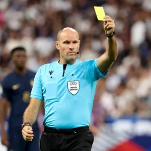 Mateu Lahoz, exàrbitre: "L'arbitratge és una secta"