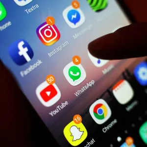 Too much screen time 'can damage children as badly as poverty'