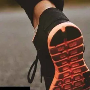 Courir 10 minutes à allure de marche suffirait à améliorer l’humeur et la concentration