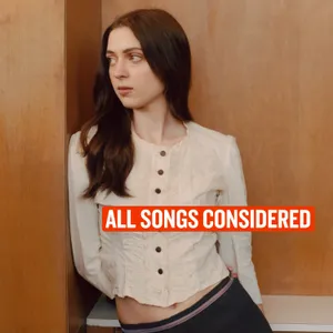 Lizzy McAlpine, Víkingur Ólafsson plays Bach, and more of the week's best songs