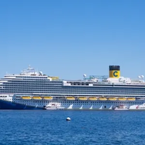 The economics of cruise ships