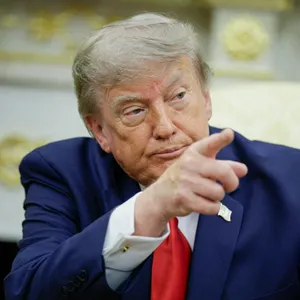 Trump's election interference claims, Red Sea threat and wildfire smoke