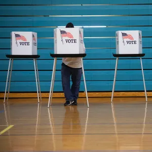 How two swing states changed American voting