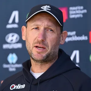 ‘We want Fraser’: Carlton fans make their voices heard