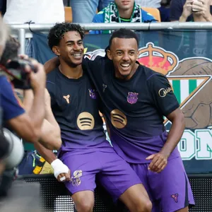 Gol de Lamine Yamal (Betis, 0 - Barcelona, 1)