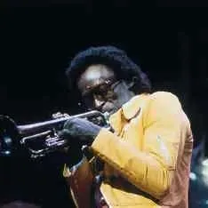Sólo jazz - Solos, otra vez, en la medianoche... con el jazz naturalmente - 02/10/26