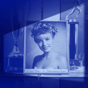 Jennifer Lynch writes THE SECRET DIARY OF LAURA PALMER