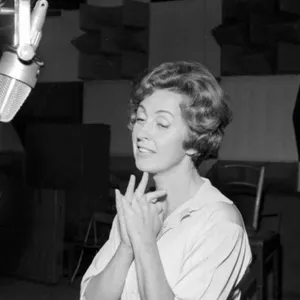 Les Bobines le Podcast : DD alias Danielle Darrieux avec Pierre Murat