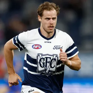 AFL Monday: Cats’ concussion waiver scrutiny continues and all aboard the Fraser freight train
