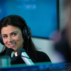Laura van Dam