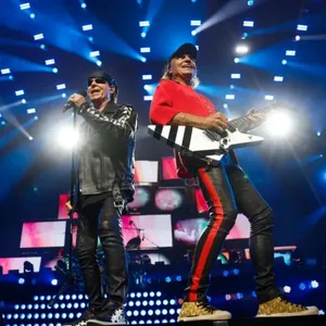 El vuelo del Fénix - Peli Scorpions, Derrame Rock, Ges, TBT y Fuet! - 07/10/26